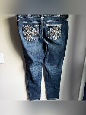 Antique Rivet Dark Wash Jeans with Pocket Bling Size 16W